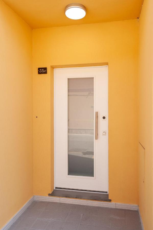 Lemon'S Apartment Elmas Exterior foto